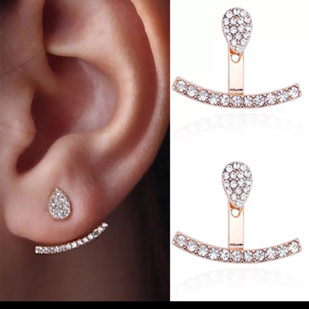Dettachable fanned stud earrings